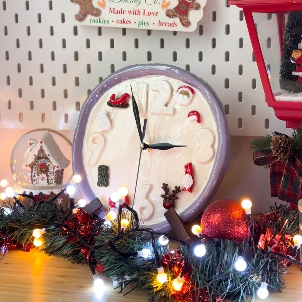Horloges et charms artisanaux aimantés