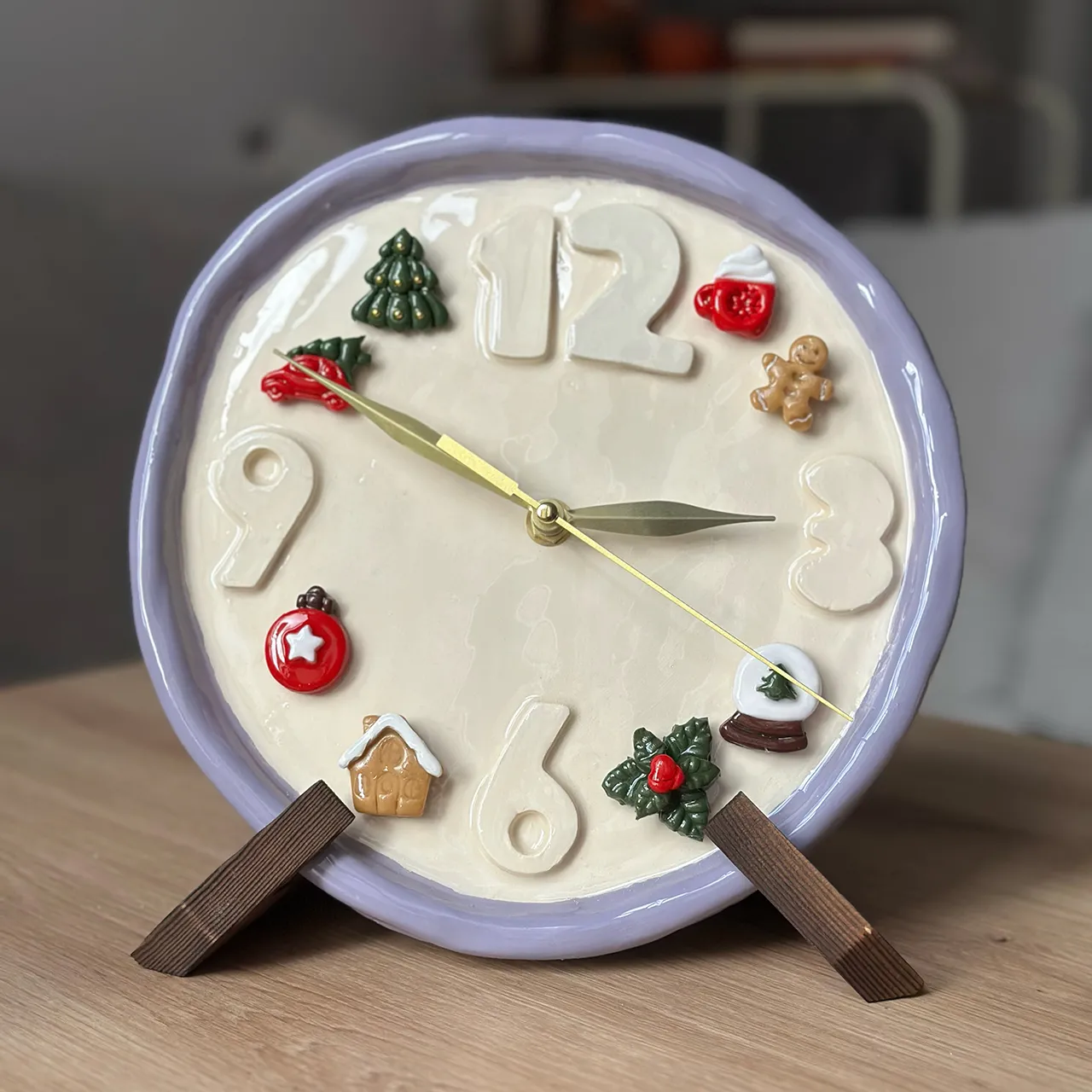 Horloges et charms artisanaux aimantés